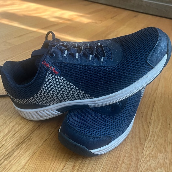 - orthofeet shoes - Picture 1 of 5